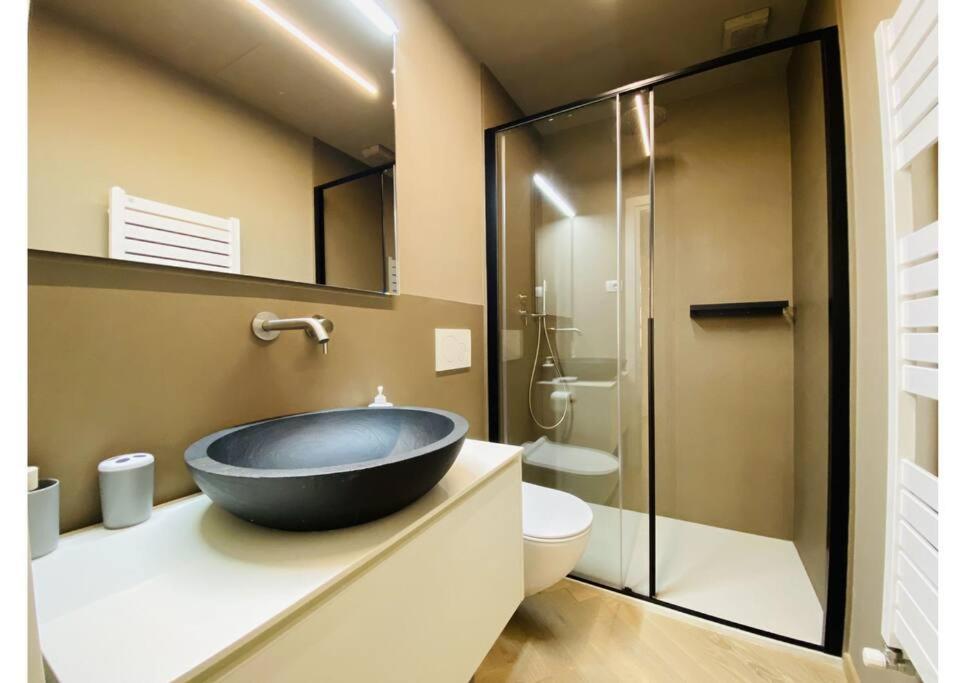 Apartamento Sweet Time Venice, Luxury San Marco Frezzaria Apt! *