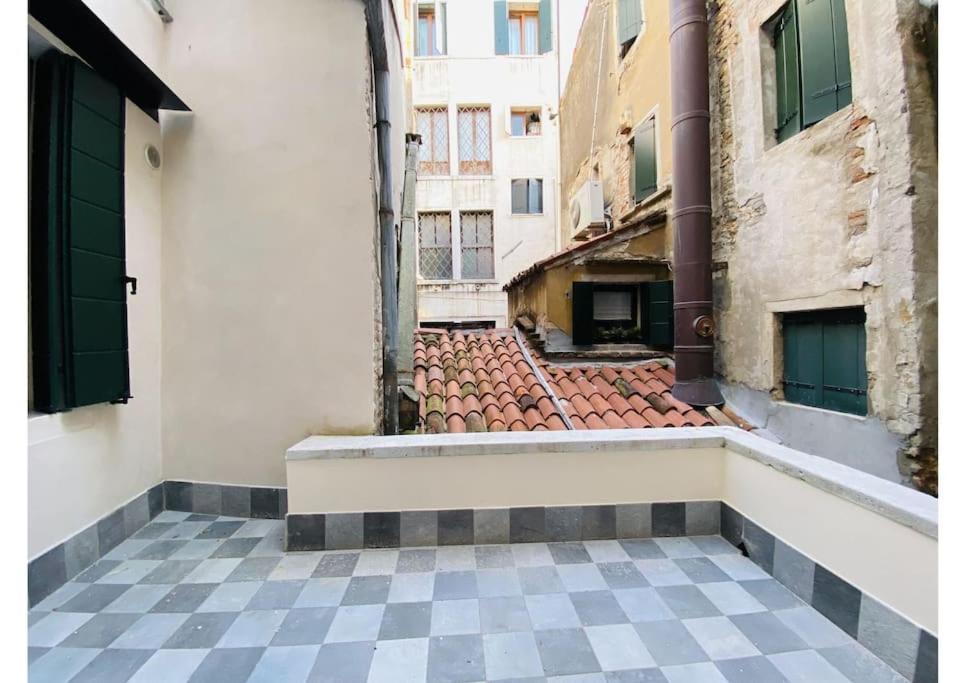 Apartamento Sweet Time Venice, Luxury San Marco Frezzaria Apt!
