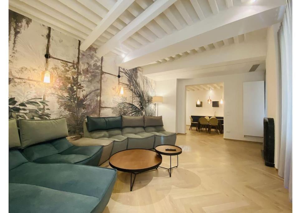 Apartamento Sweet Time Venice, Luxury San Marco Frezzaria Apt! Venecia