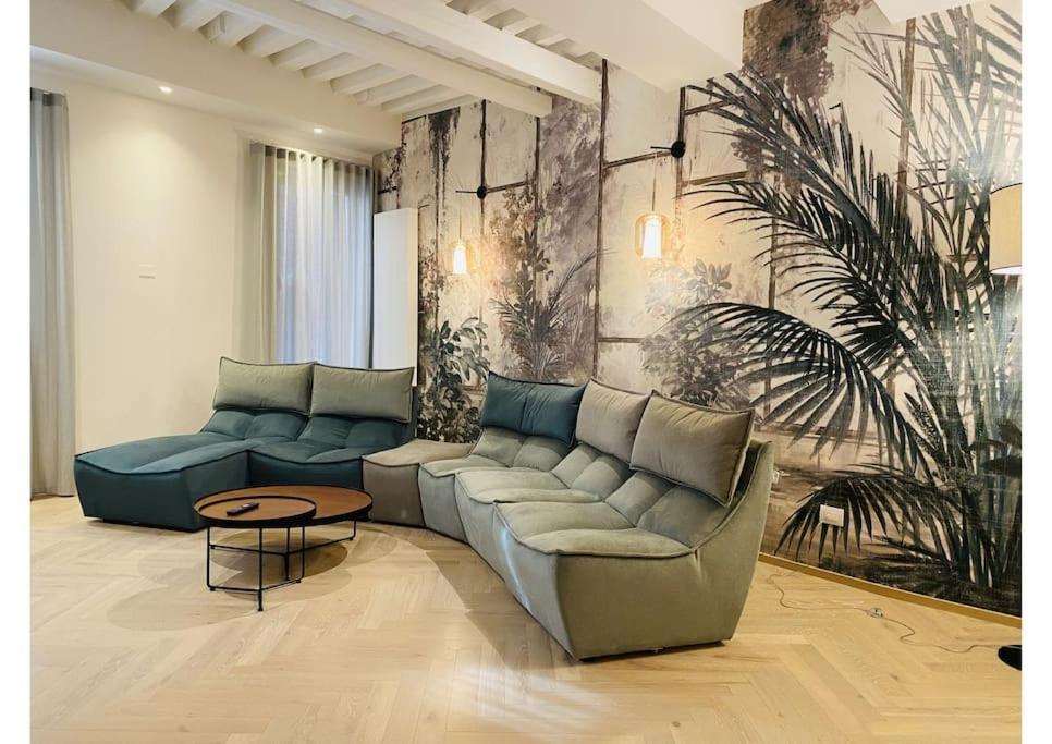 Apartamento Sweet Time Venice, Luxury San Marco Frezzaria Apt!