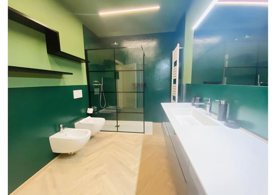 Apartamento Sweet Time Venice, Luxury San Marco Frezzaria Apt! *