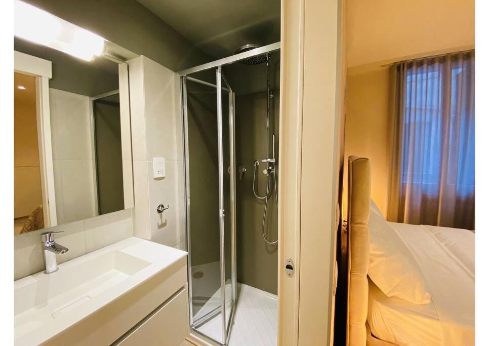 Apartamento Sweet Time Venice, Luxury San Marco Frezzaria Apt!