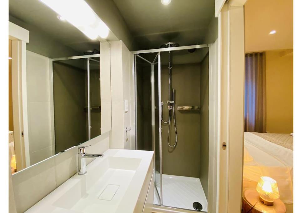 Sweet Time Venice, Luxury San Marco Frezzaria Apt! Apartamento