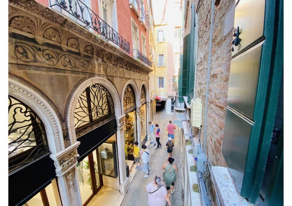 Sweet Time Venice, Luxury San Marco Frezzaria Apt! Venecia